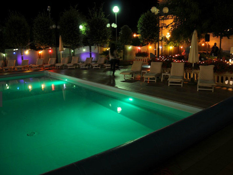 Hotel Nettuno Cervia Kültér fotó