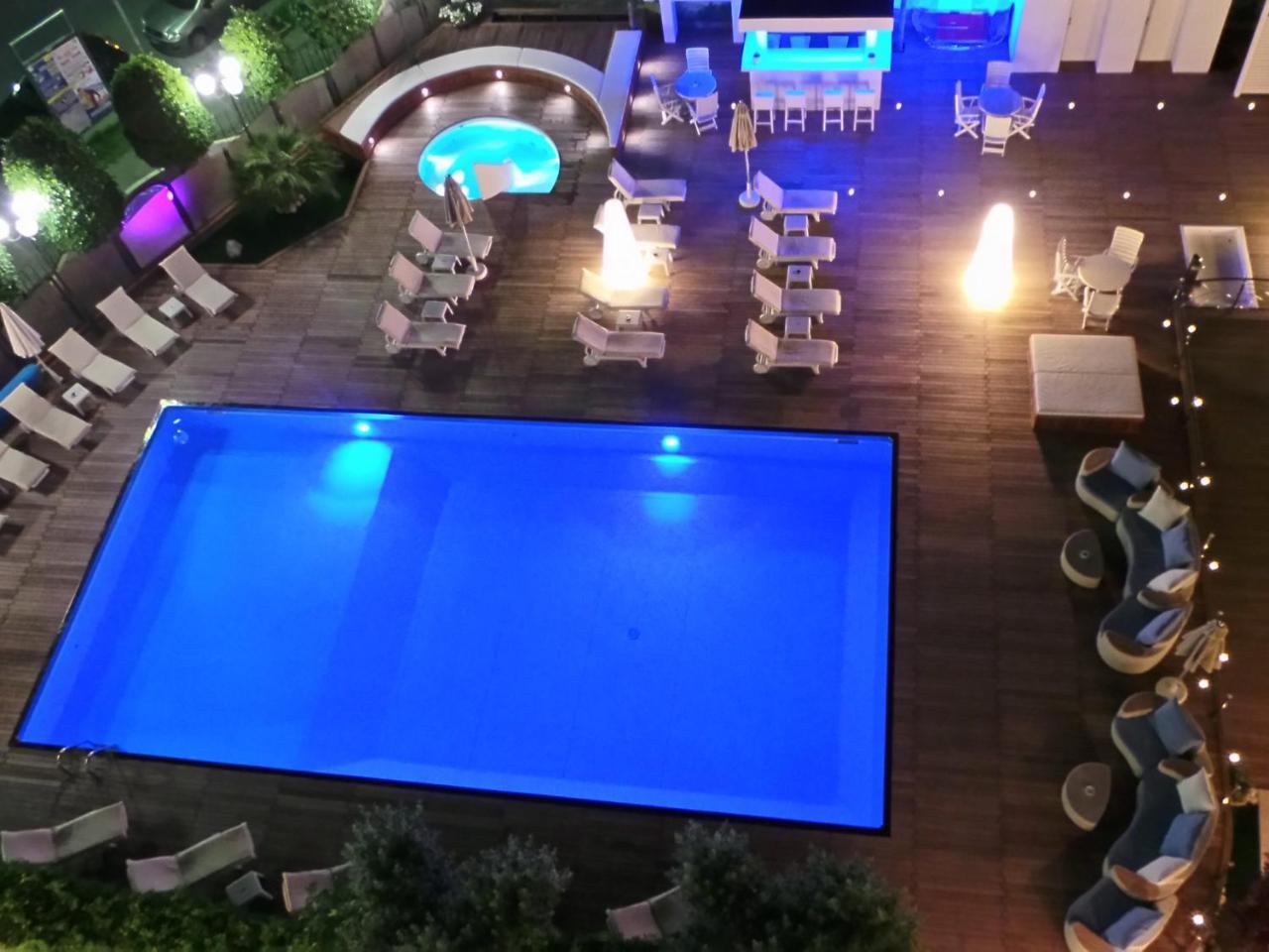 Hotel Nettuno Cervia Kültér fotó