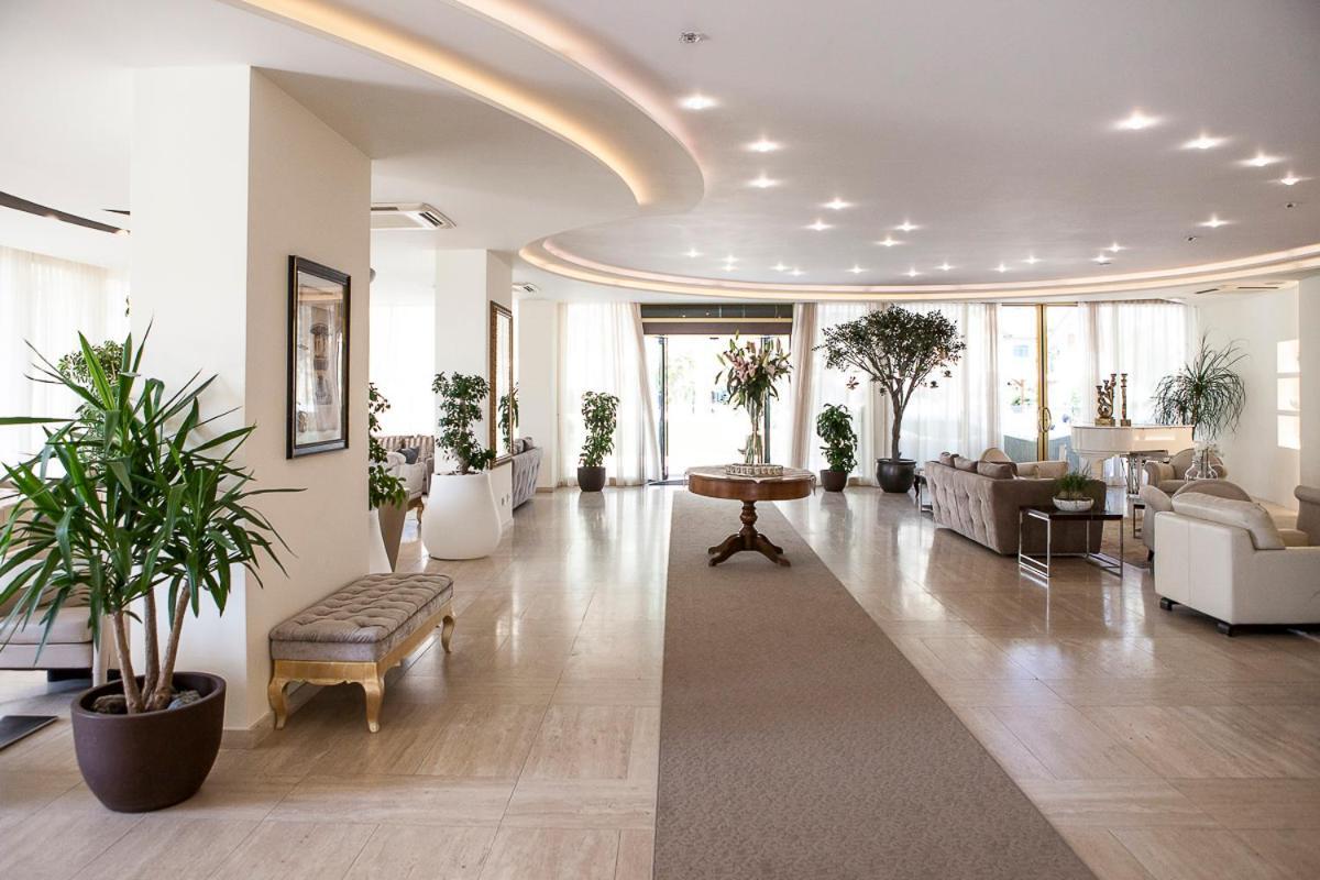 Hotel Nettuno Cervia Kültér fotó